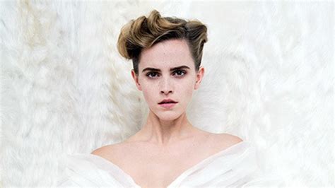 naked pics of emma watson|Emma Watson goes topless for candid Vanity Fair photos and。